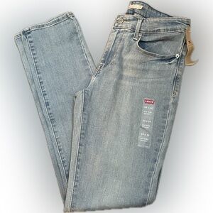 Levi’s Mid Rise Skinny Jeans – Women’s Size 29x32 – NWT